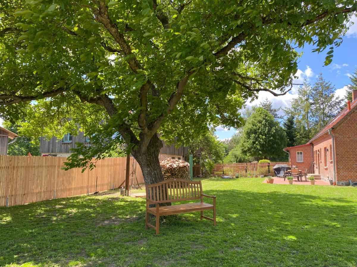 Forsthaus Zartwitzer Huette Apartment Rechlin Luaran gambar